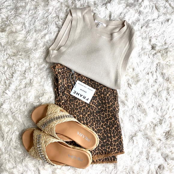 NWT Frame Denim “Le Mini” skirt - orig. $195 - Picture 2 of 3